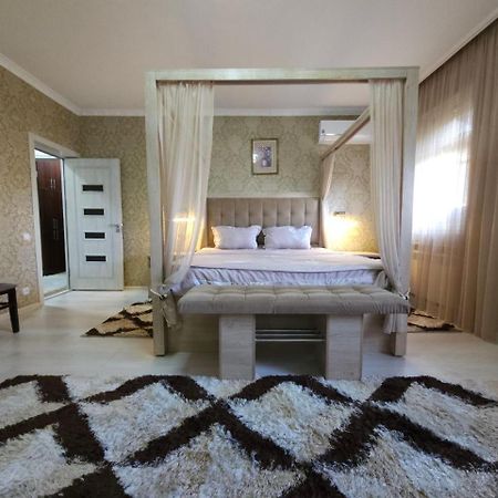 Hi-Tech Apartment In City Center Tashkent Exterior photo