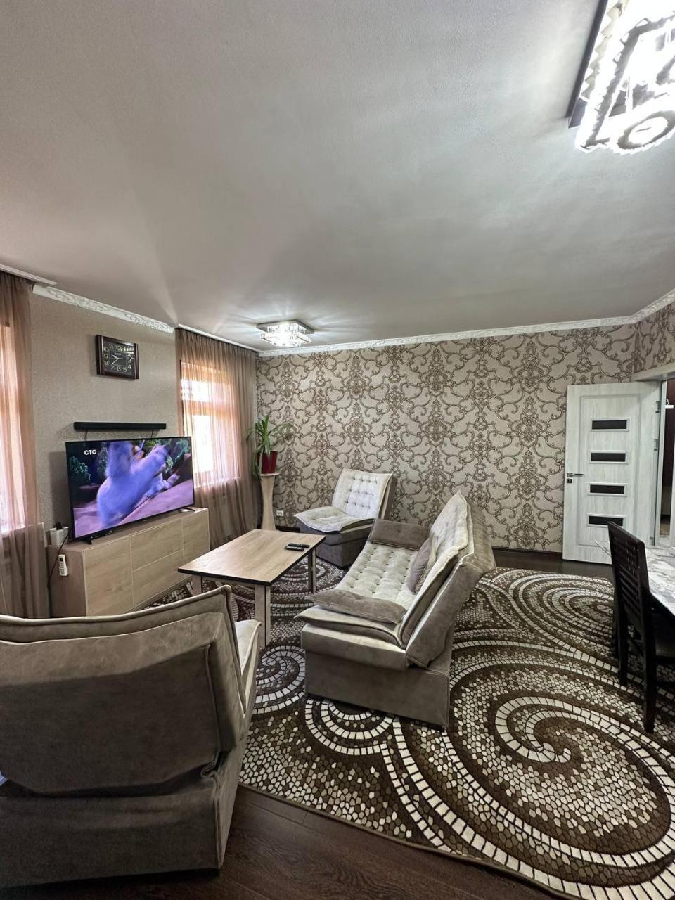 Hi-Tech Apartment In City Center Tashkent Exterior photo