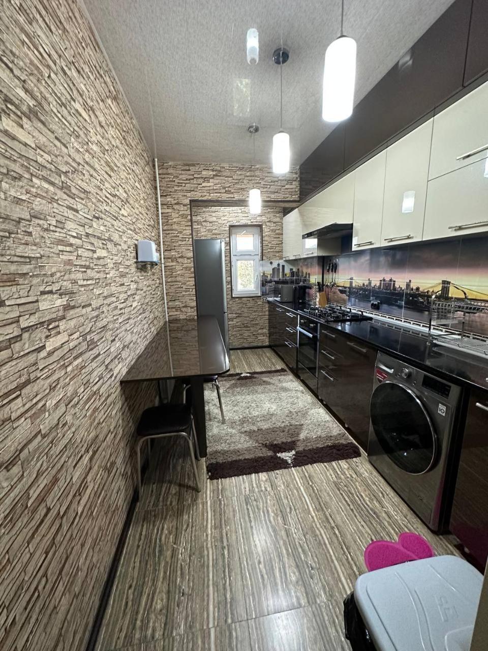 Hi-Tech Apartment In City Center Tashkent Exterior photo